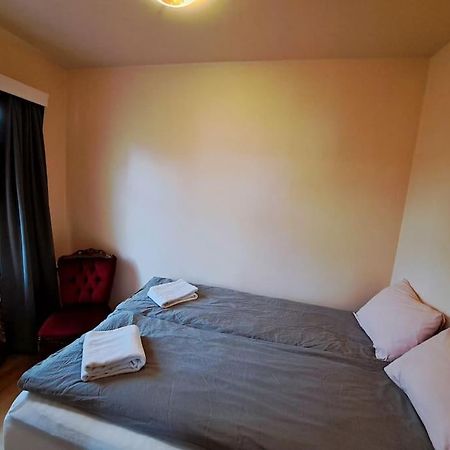 Spacious Apartment -Top Location 阿克雷里 外观 照片