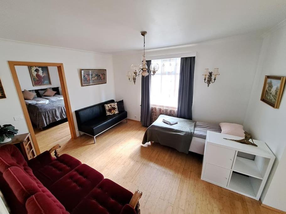 Spacious Apartment -Top Location 阿克雷里 外观 照片